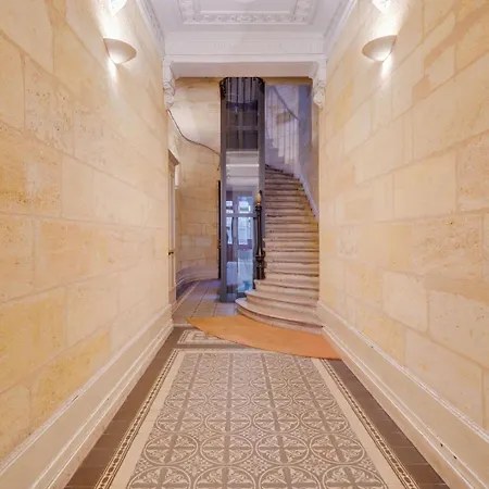 Superbe Triangle D'or *